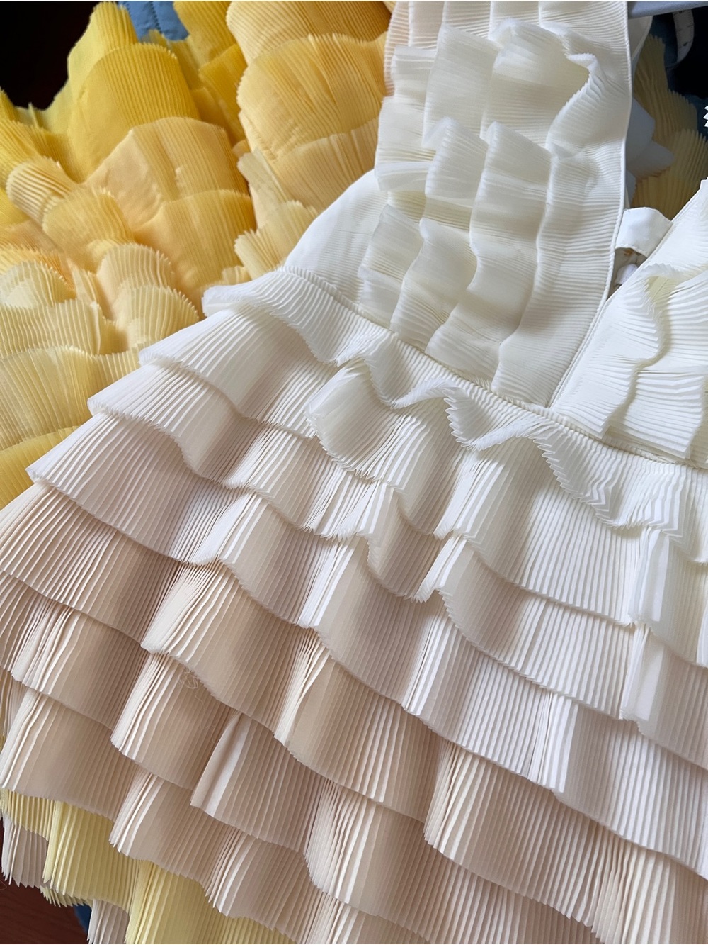 AJE REFLECTION OMBRE GOWN IN IVORY/ACACIA YELLOW, US6, AU10 - Picture 13 of 15